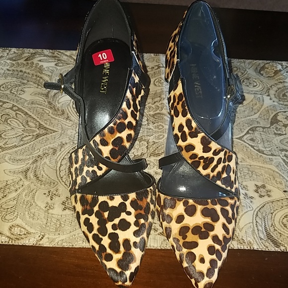 Brand new shoes cheetah soft style - Picture 2 of 8